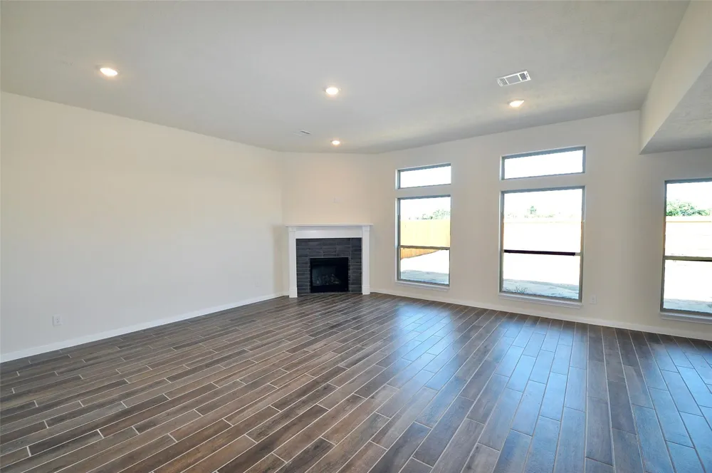 3805 Verde River Road League City, TX 77539