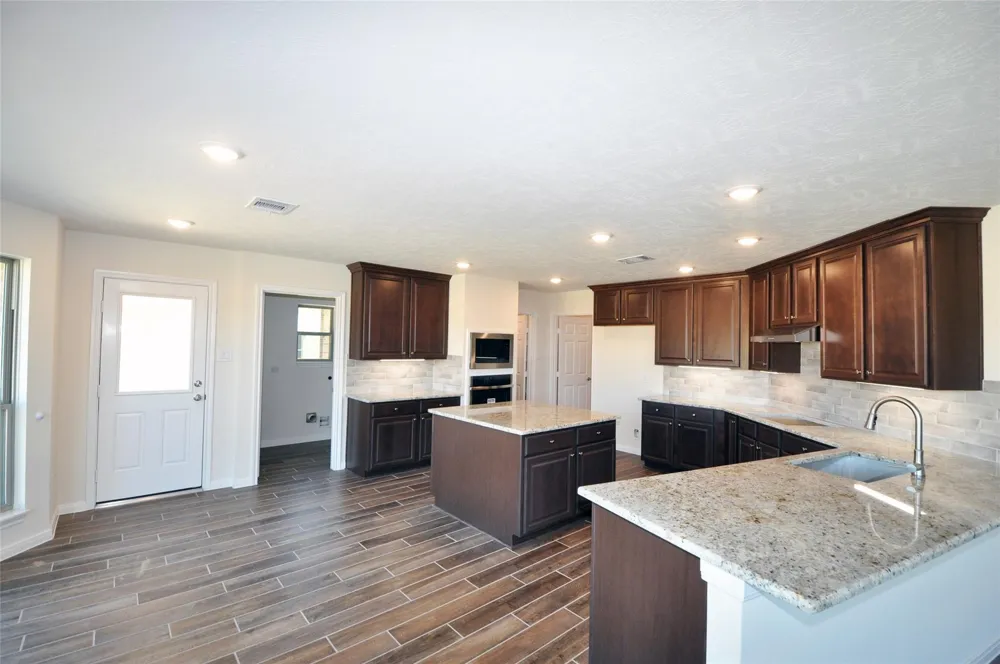 3805 Verde River Road League City, TX 77539