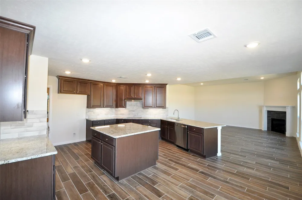 3805 Verde River Road League City, TX 77539