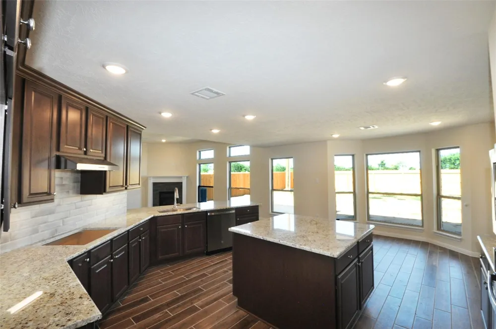 3805 Verde River Road League City, TX 77539