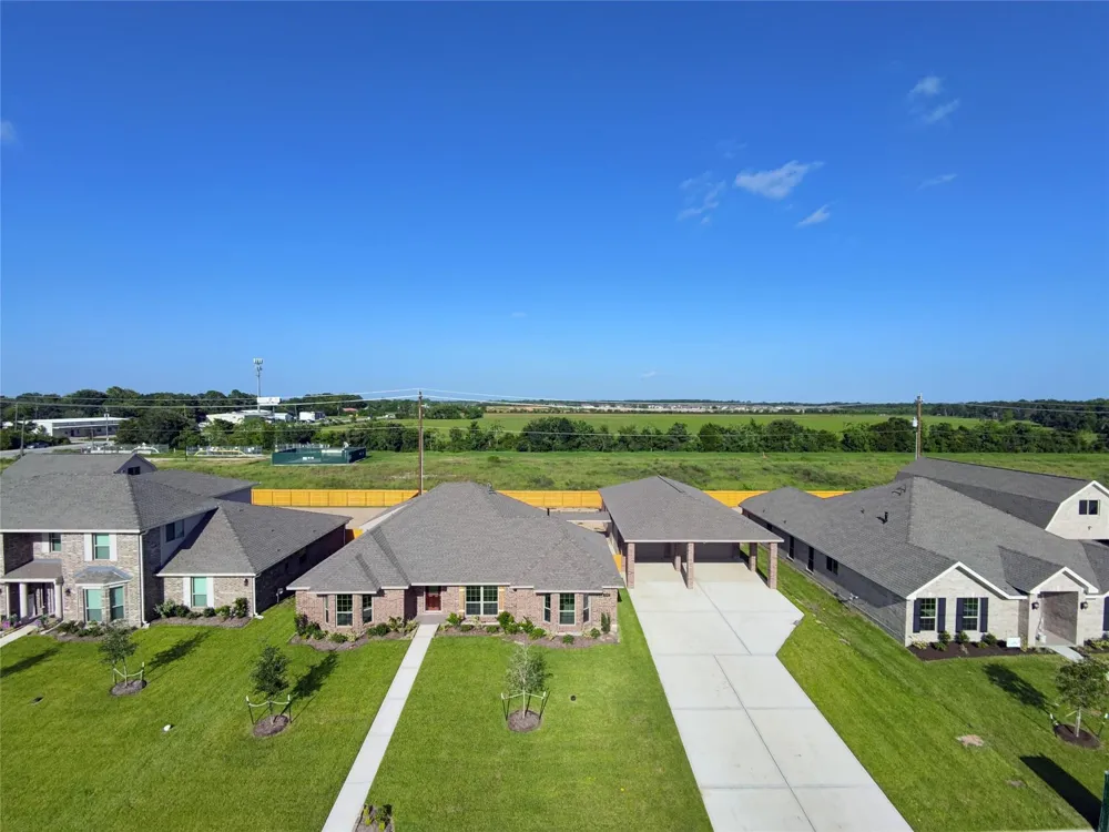 3805 Verde River Road League City, TX 77539