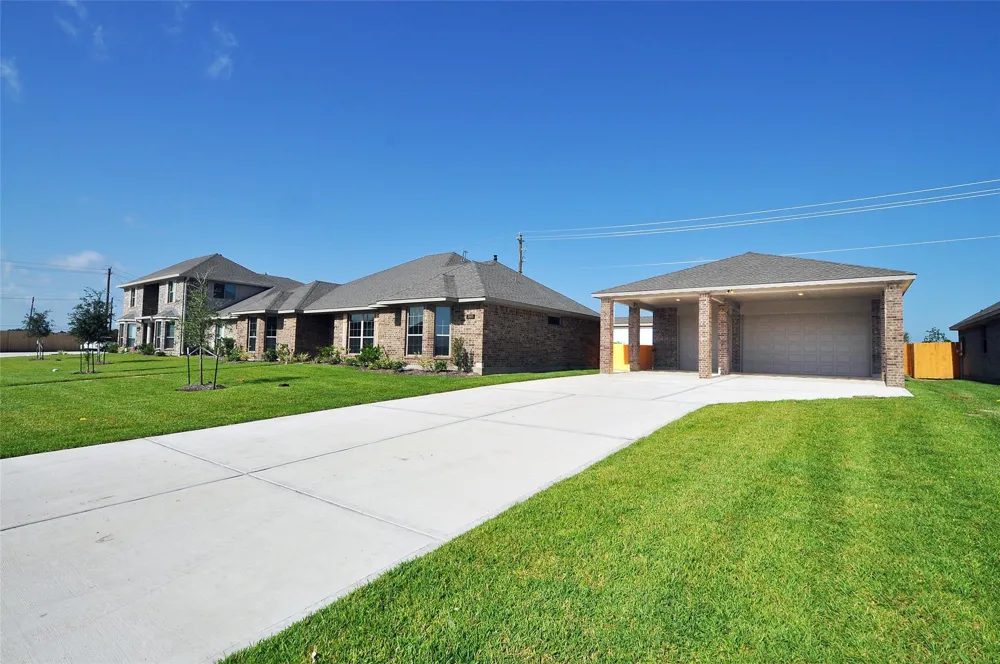3805 Verde River Road League City, TX 77539