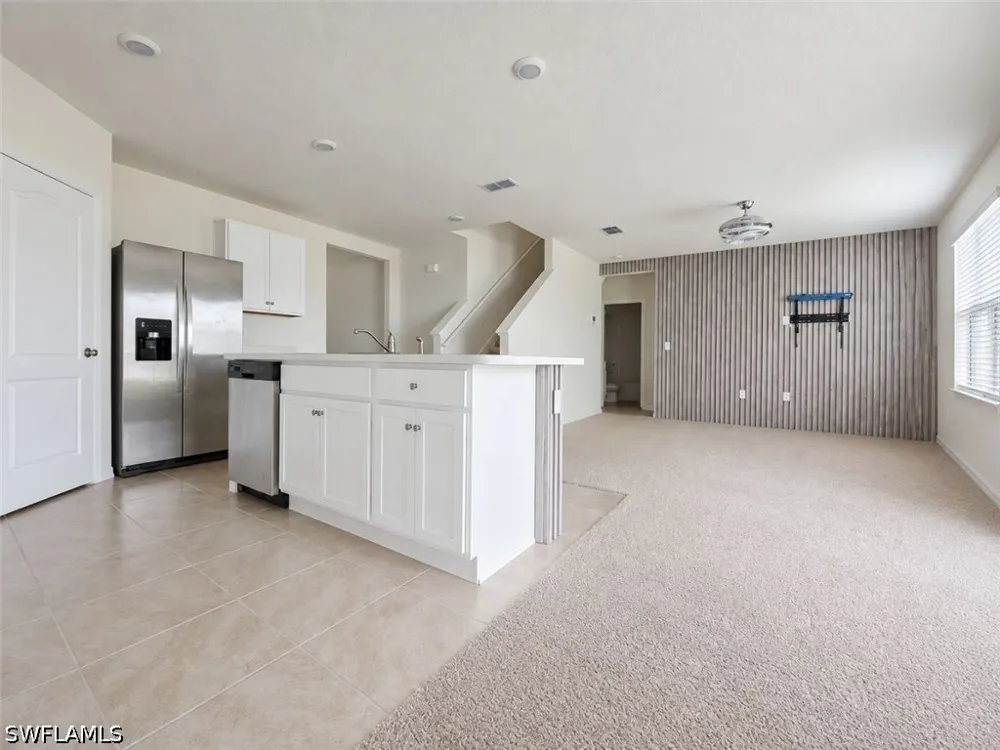 DUMONT LANE Tavares, FL 32778