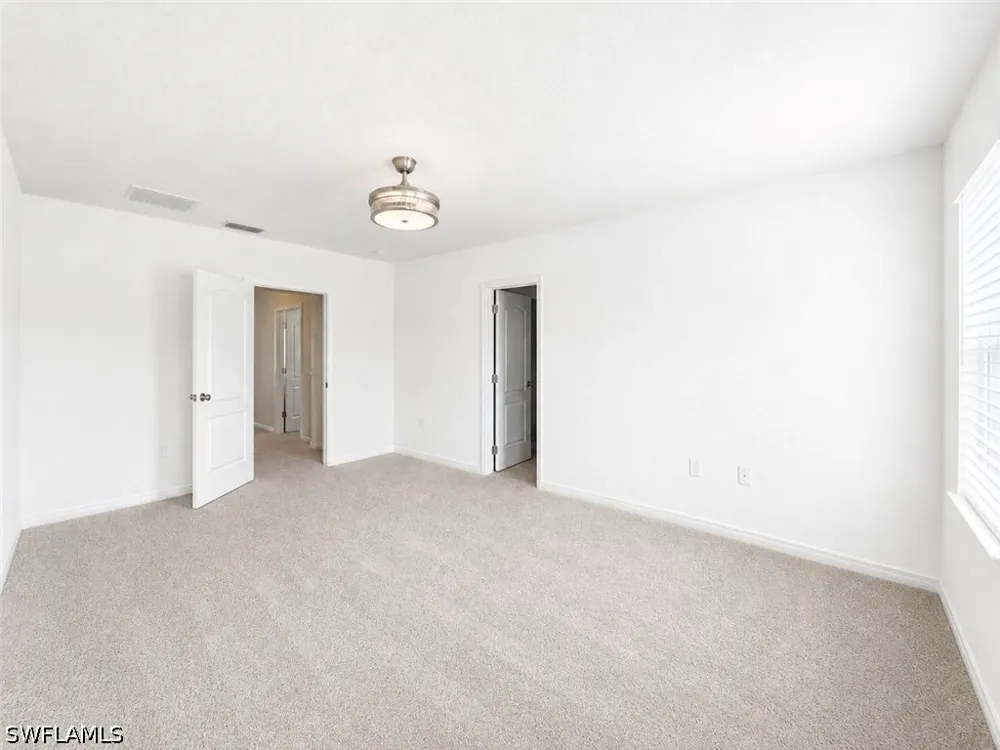 DUMONT LANE Tavares, FL 32778