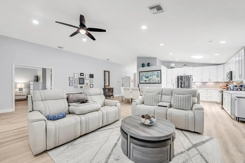 8184 Florenza Drive Boynton Beach, FL 33472