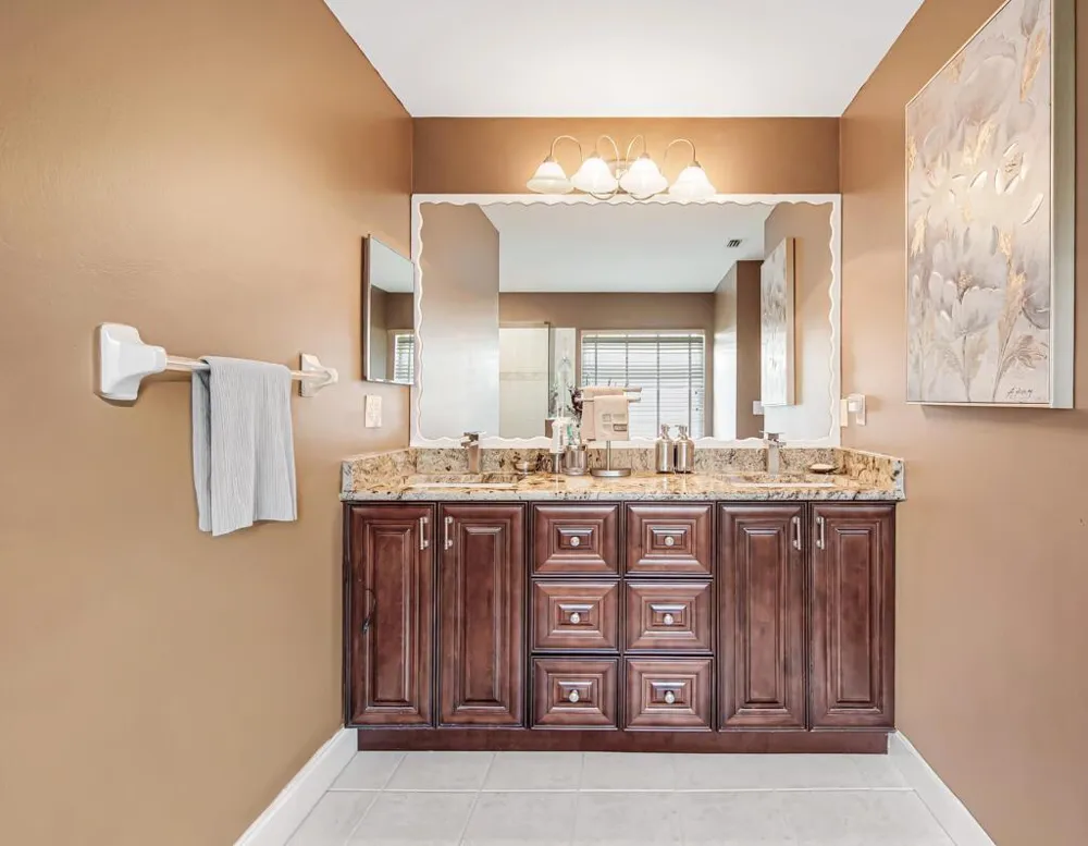 8184 Florenza Drive Boynton Beach, FL 33472