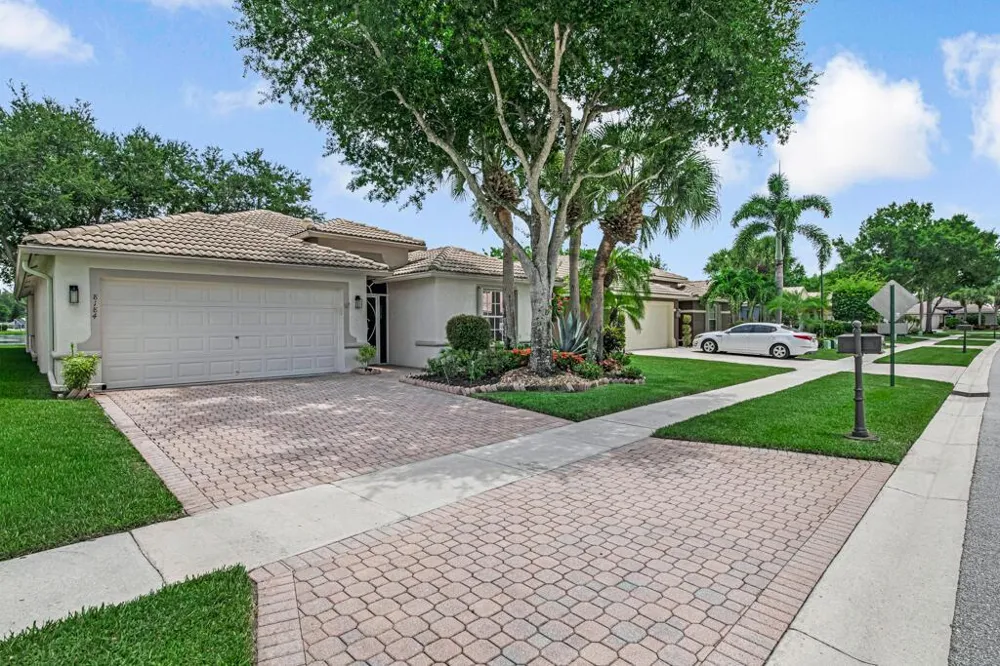 8184 Florenza Drive Boynton Beach, FL 33472