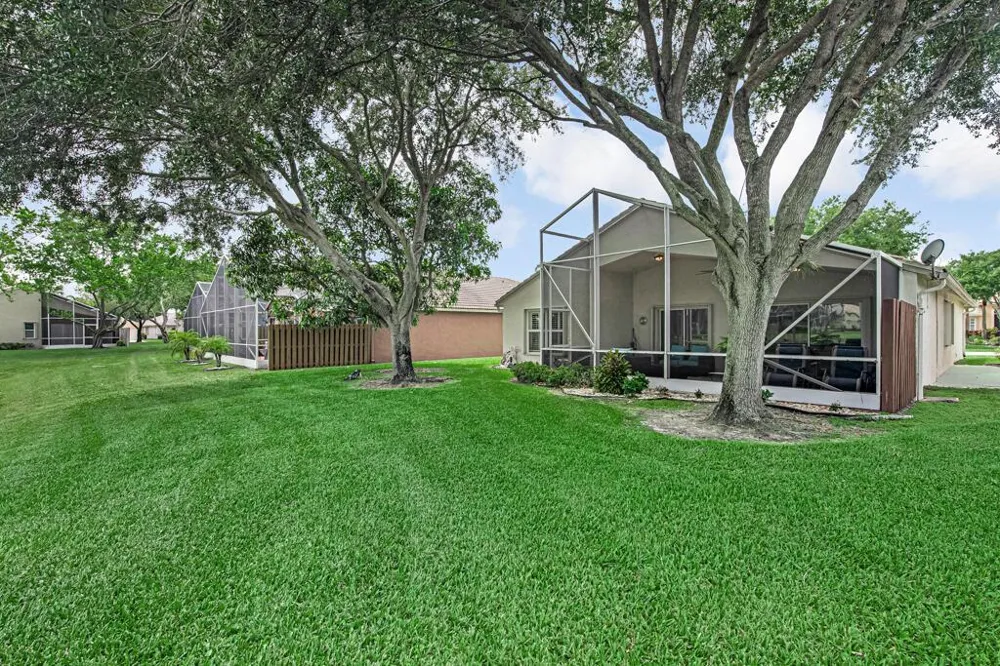 8184 Florenza Drive Boynton Beach, FL 33472