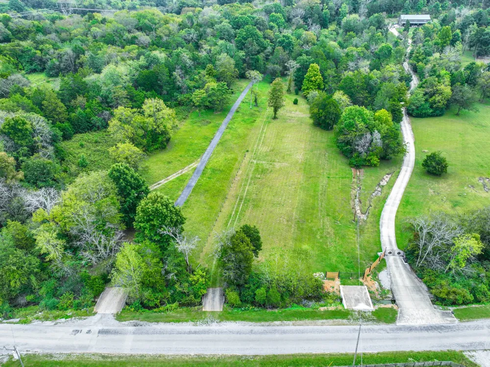 1384 Cliff Amos Rd Spring Hill, TN 37174