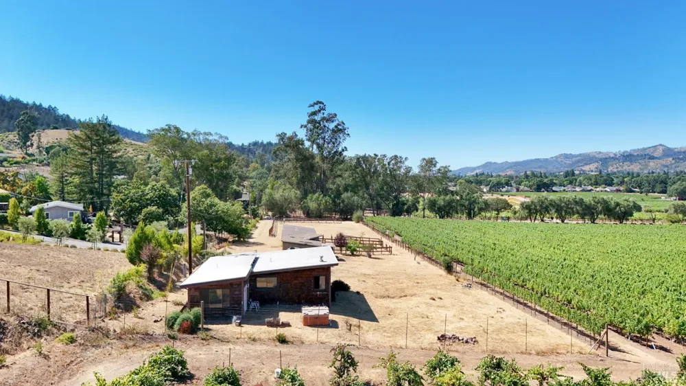 1130 Lawndale Road Kenwood, CA 95452