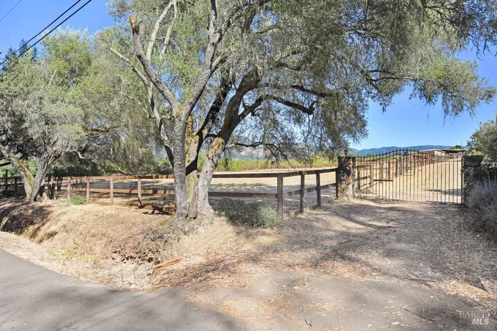 1130 Lawndale Road Kenwood, CA 95452