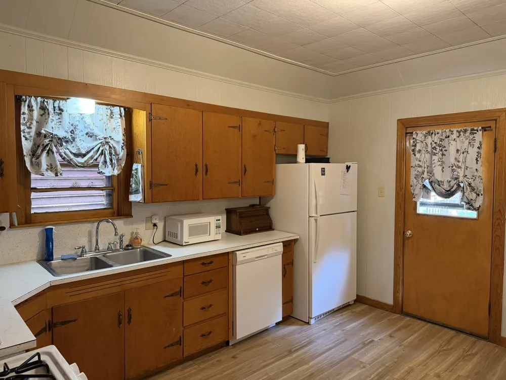 806 Childress Avenue Turkey, TX 79261