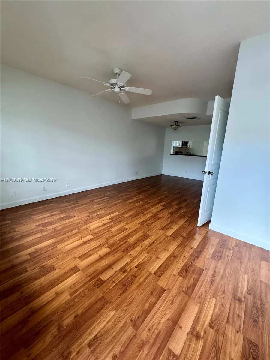 16743 Hemingway Dr #16743 Weston, FL 33326