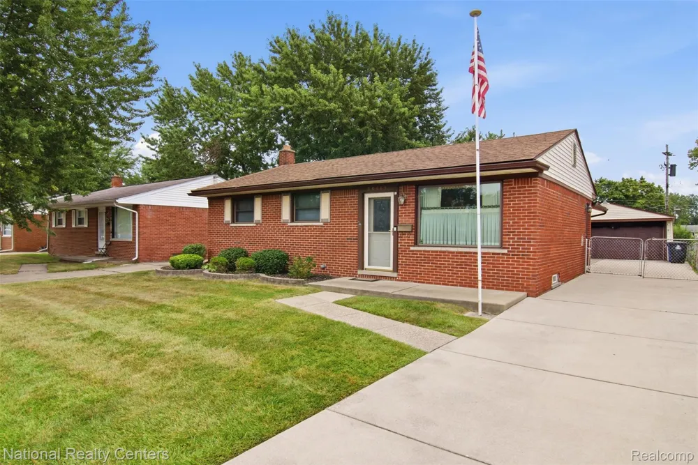 30469 Grandview Avenue Westland City, MI 48186