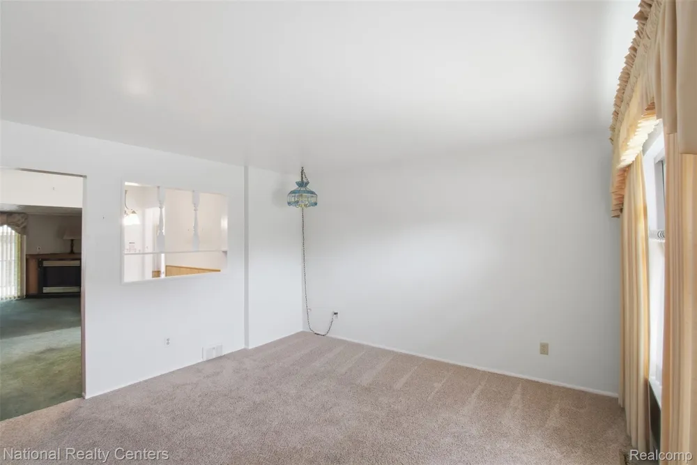30469 Grandview Avenue Westland City, MI 48186