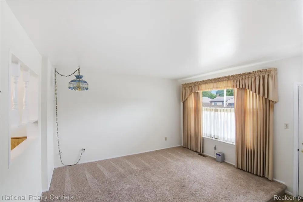 30469 Grandview Avenue Westland City, MI 48186