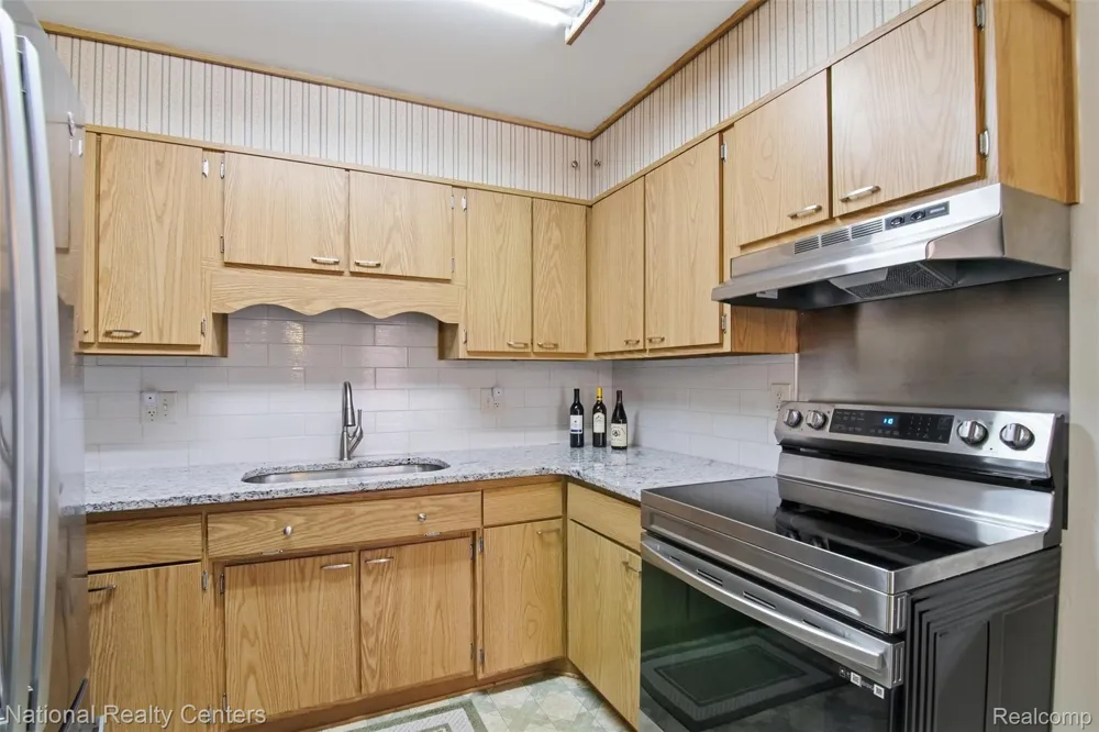 30469 Grandview Avenue Westland City, MI 48186