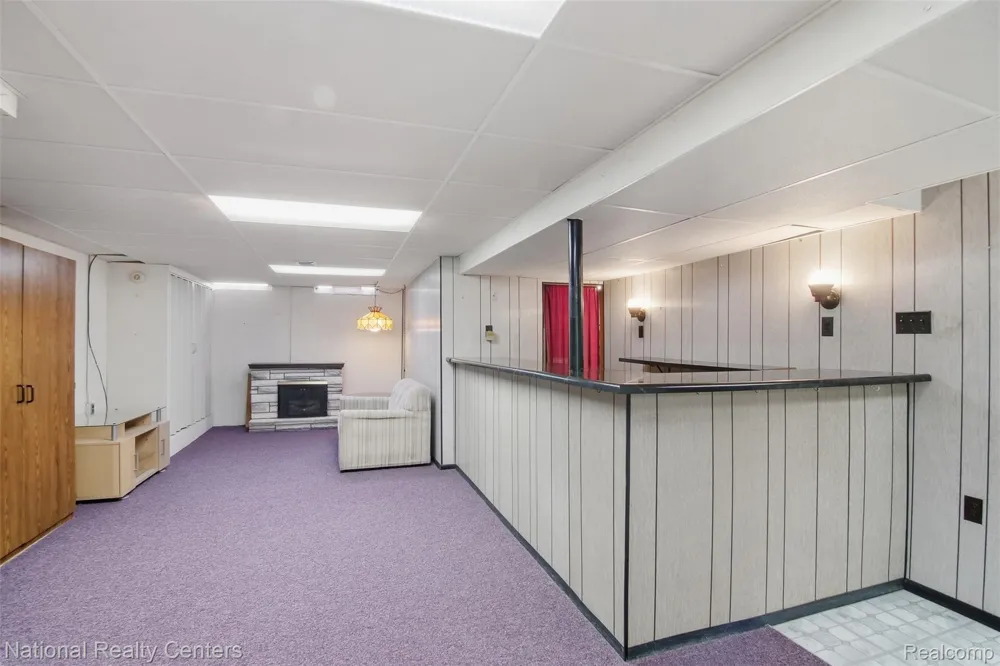 30469 Grandview Avenue Westland City, MI 48186