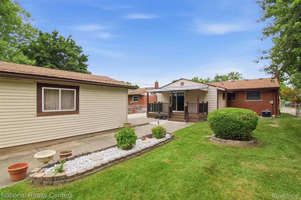 30469 Grandview Avenue Westland City, MI 48186