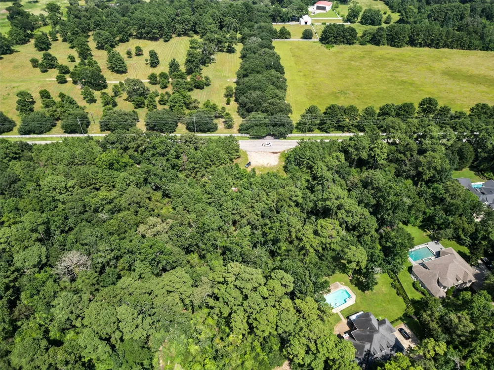 37119 Fm 149 Road Pinehurst, TX 77362
