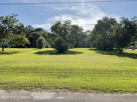 W Highland Drive