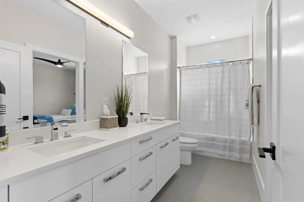 238 SE 4TH AVENUE Delray Beach, FL 33483