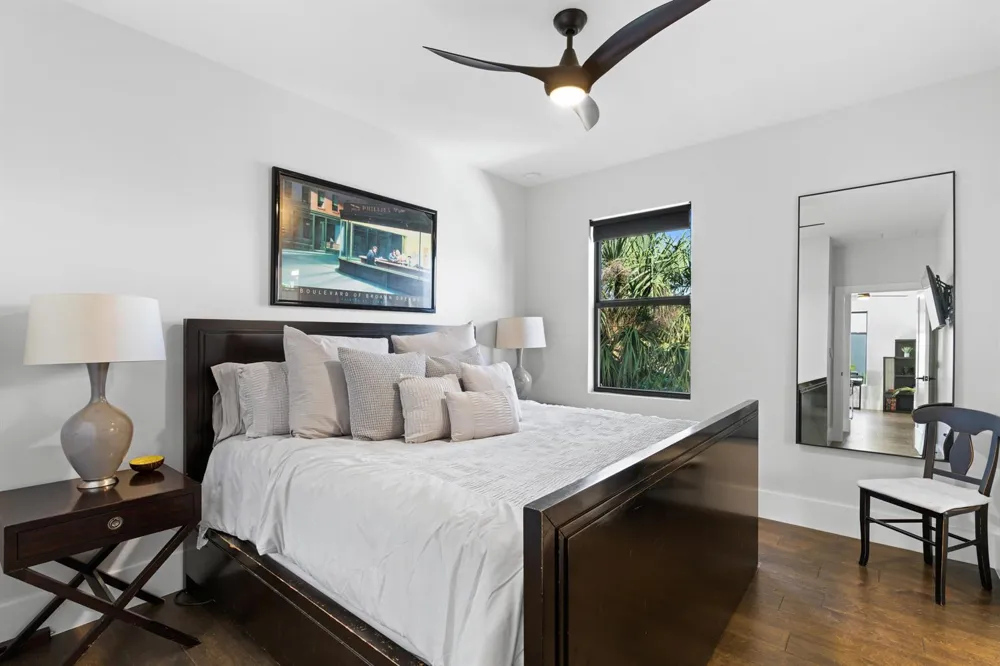 238 SE 4TH AVENUE Delray Beach, FL 33483