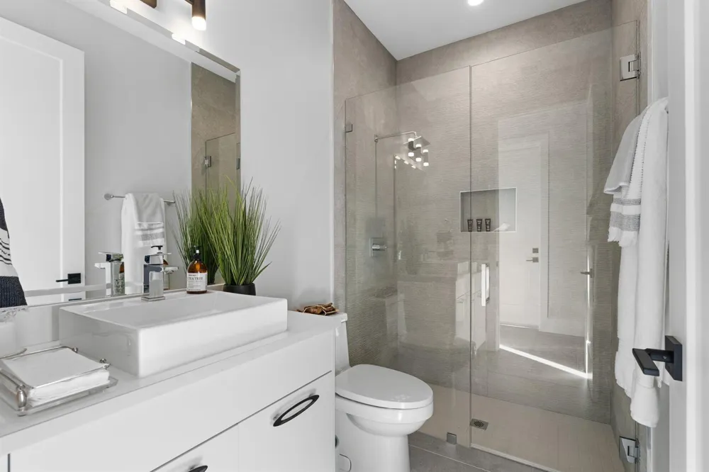 238 SE 4TH AVENUE Delray Beach, FL 33483