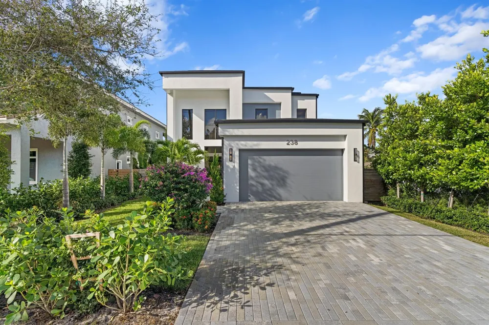 238 SE 4TH AVENUE Delray Beach, FL 33483