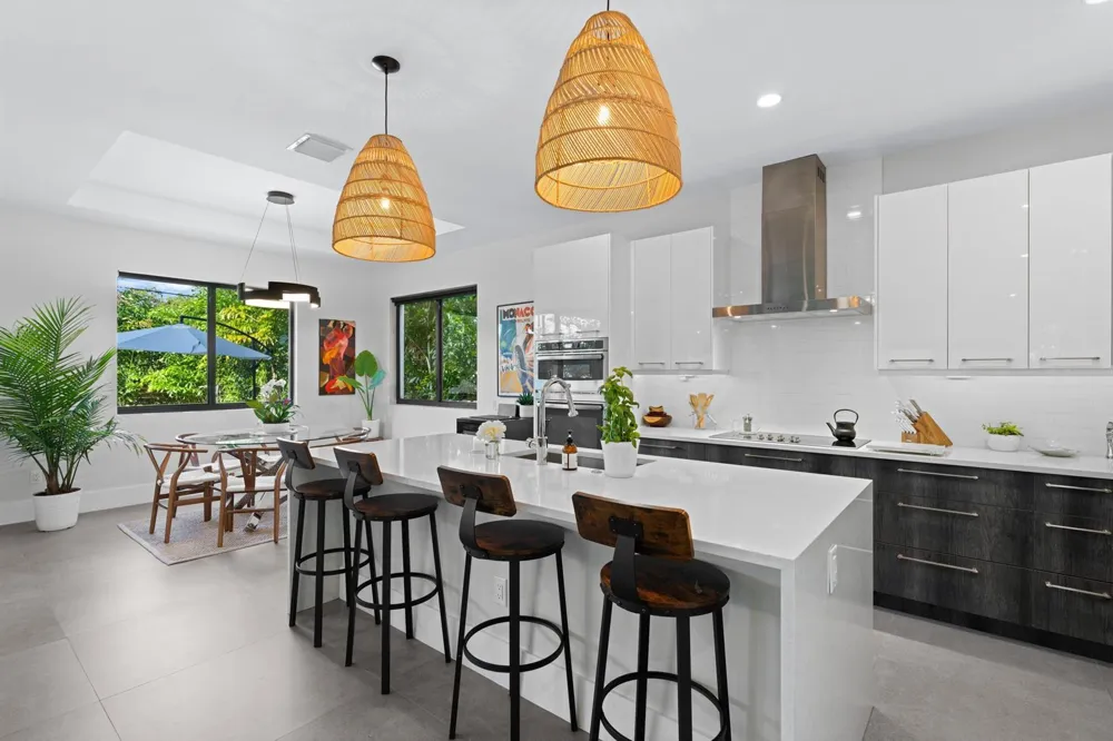 238 SE 4TH AVENUE Delray Beach, FL 33483