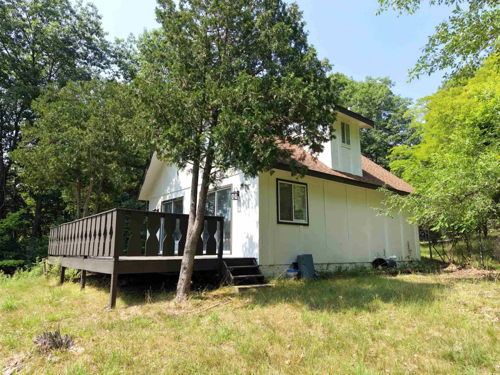 6151 East Jordan Road Banks Township, MI 49729
