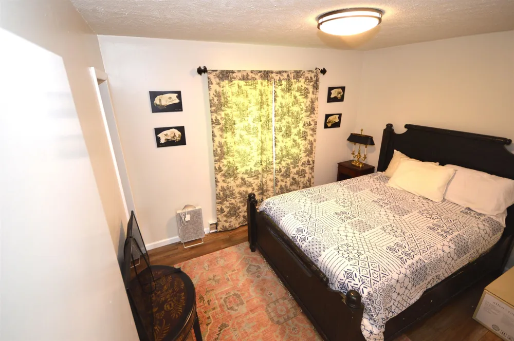 6151 East Jordan Road Banks Township, MI 49729