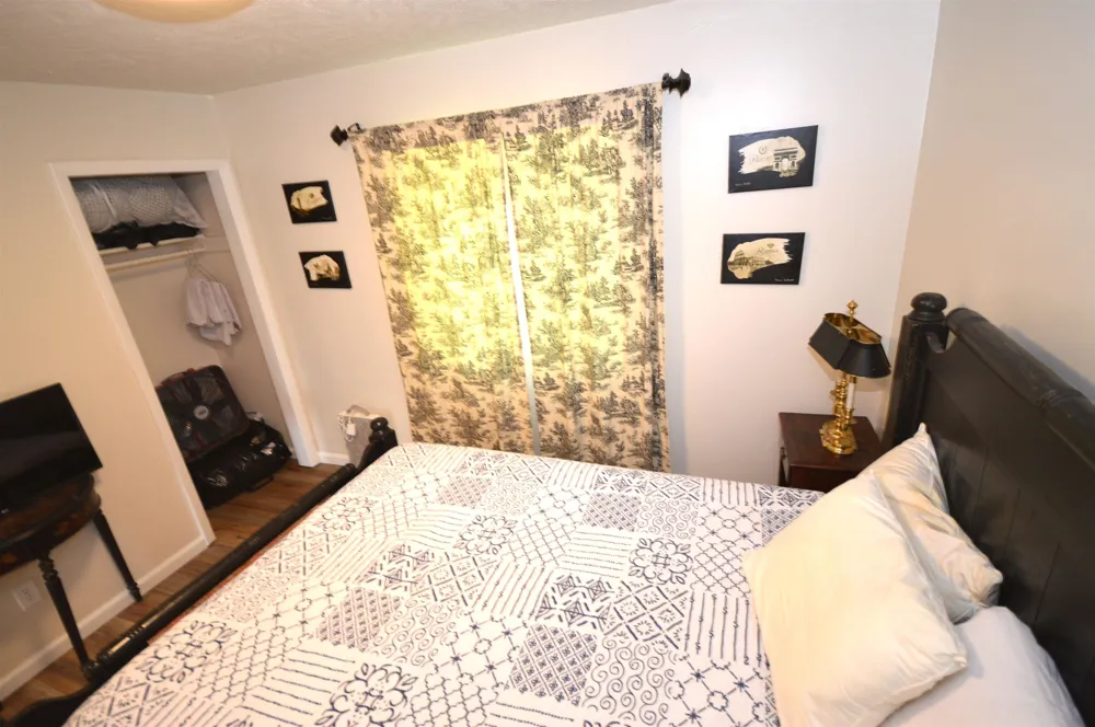 6151 East Jordan Road Banks Township, MI 49729