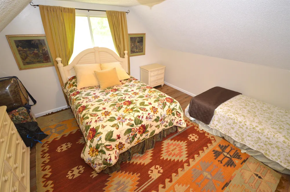 6151 East Jordan Road Banks Township, MI 49729