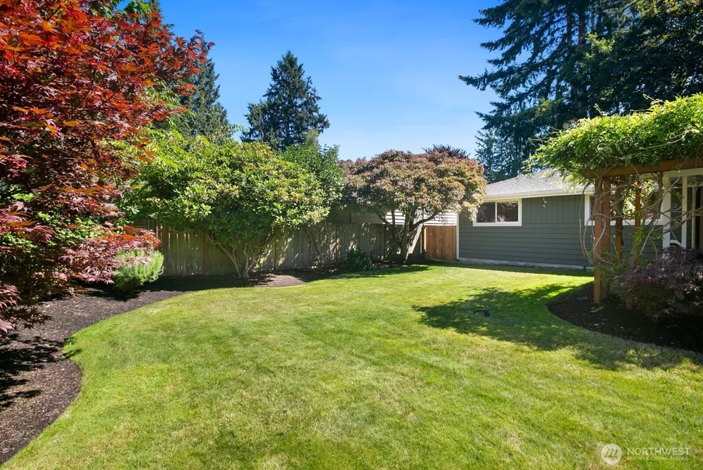 16719 60th Avenue W Lynnwood, WA 98037