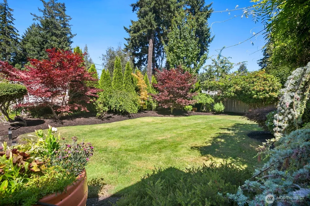 16719 60th Avenue W Lynnwood, WA 98037