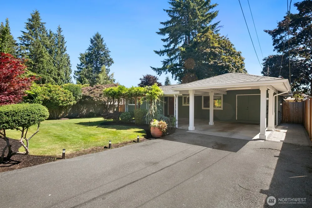 16719 60th Avenue W Lynnwood, WA 98037