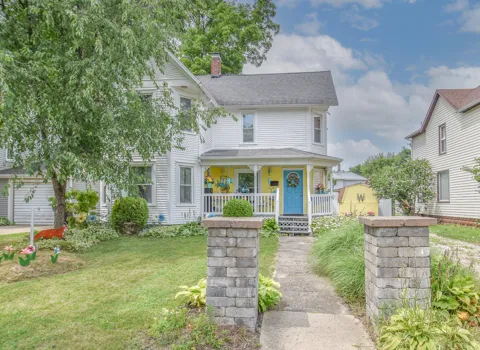 118 Budlong Street