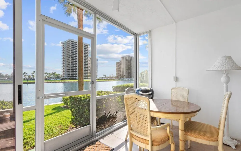 20 YACHT CLUB DRIVE #104 North Palm Beach, FL 33408