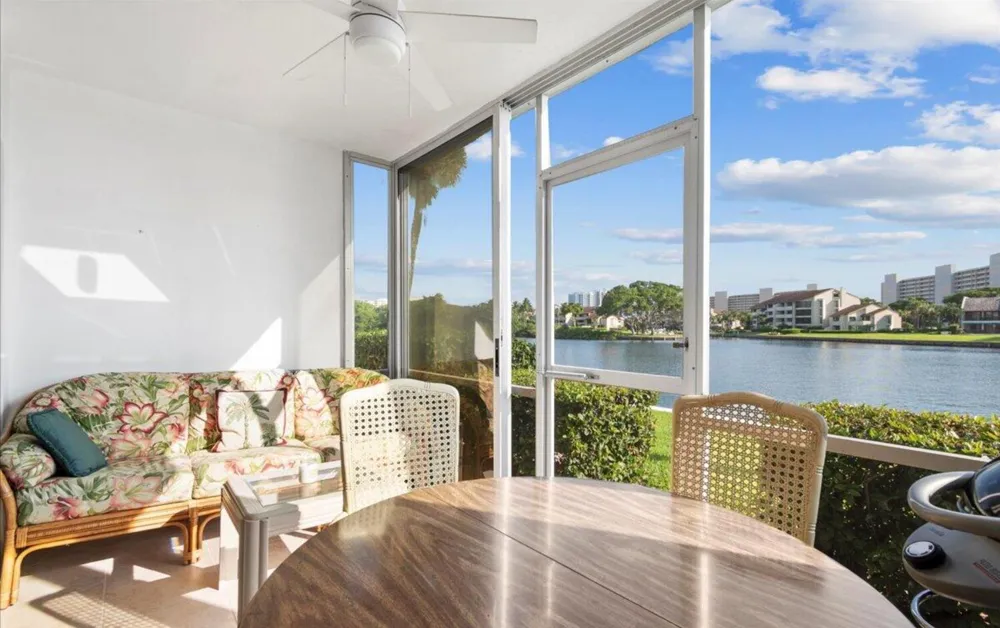 20 YACHT CLUB DRIVE #104 North Palm Beach, FL 33408