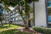 8461 Springtree Dr #104A Sunrise, FL 33351