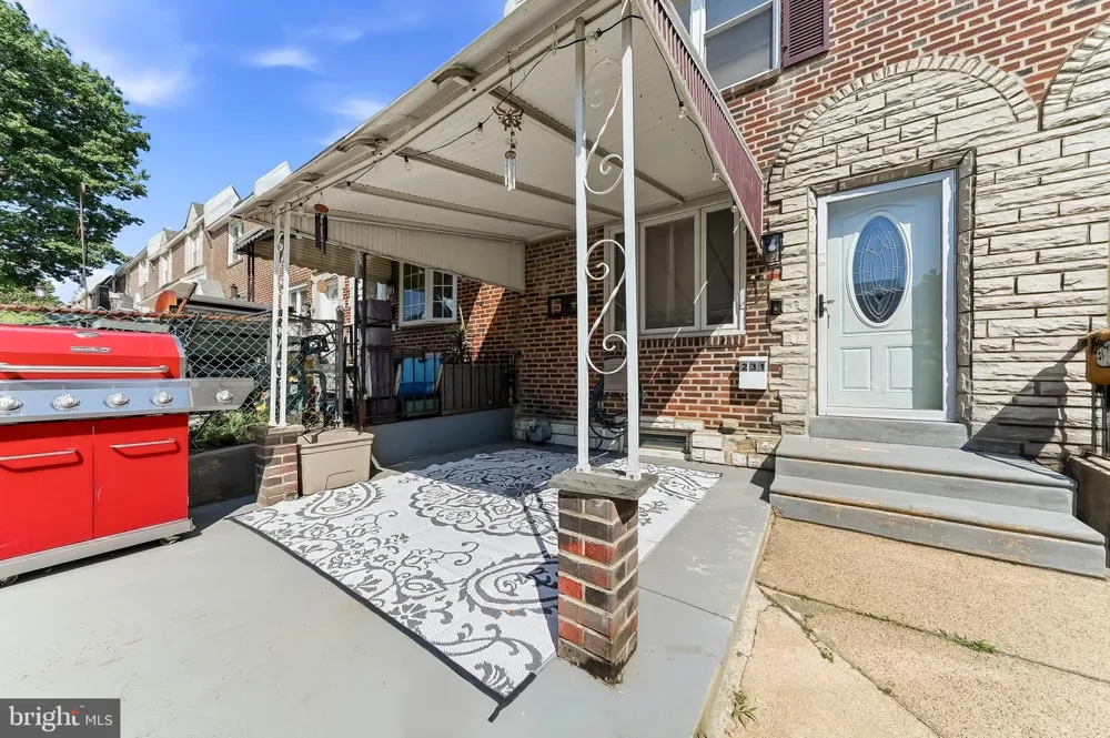 231 W WYNCLIFFE AVENUE Clifton Heights, PA 19018