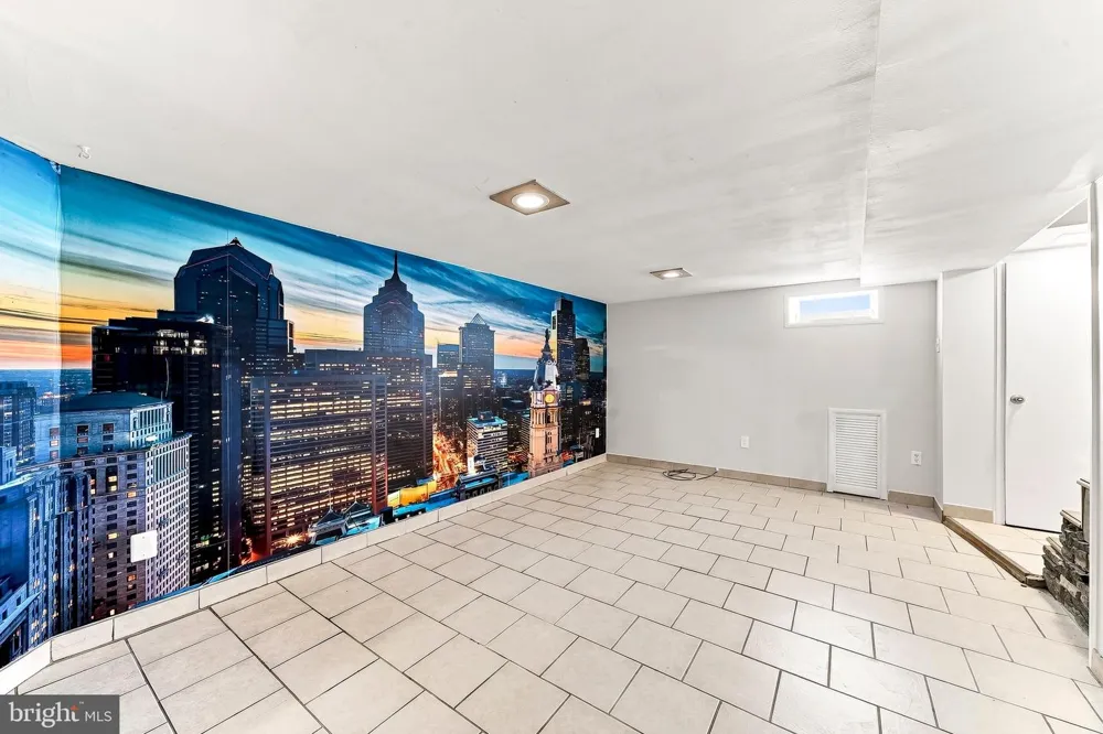 231 W WYNCLIFFE AVENUE Clifton Heights, PA 19018