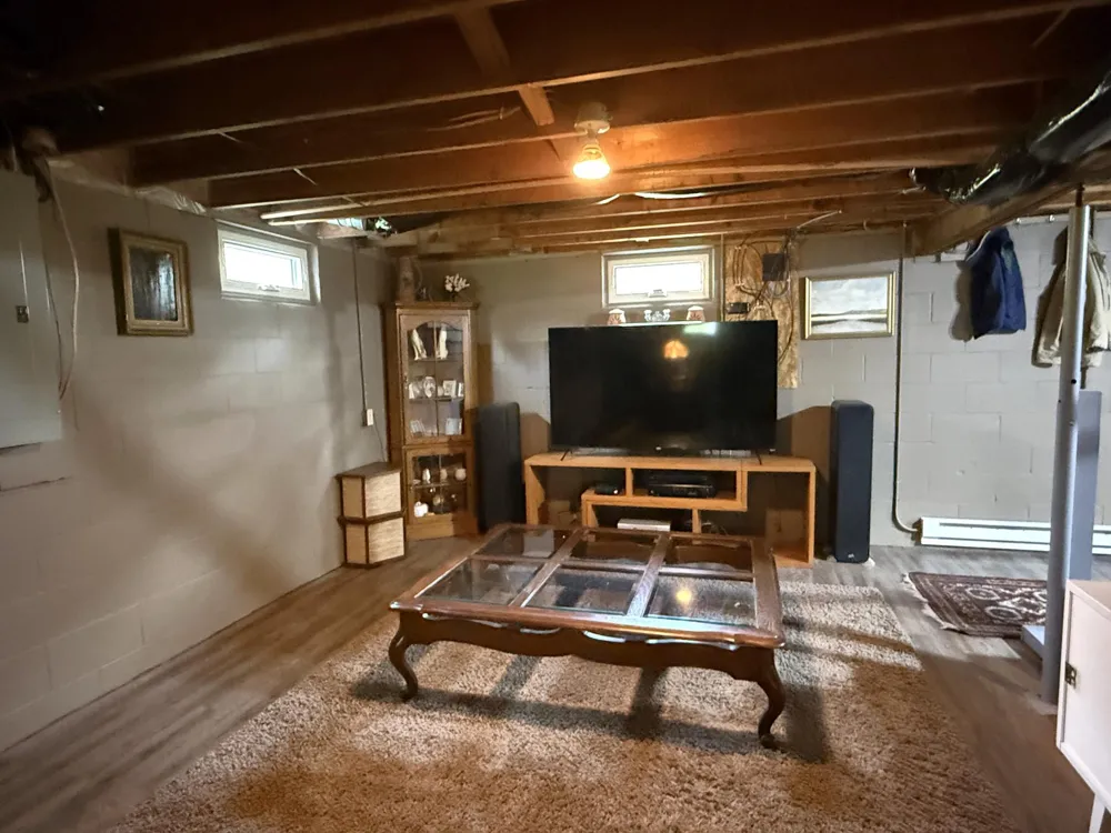 8468 Ahlstrand Road Tower, MN 55790