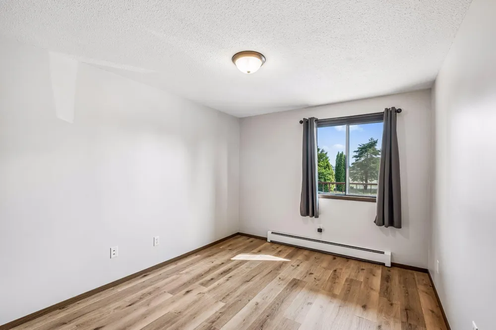 4009 Heritage Hills Drive #207 Bloomington, MN 55437