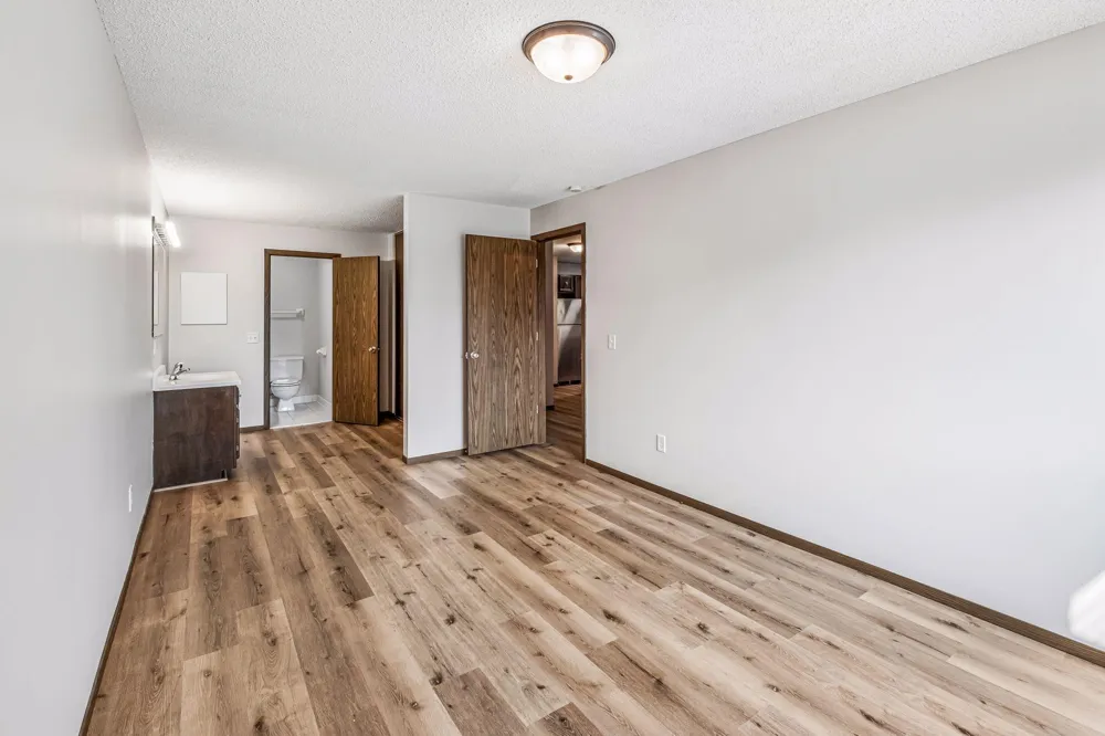 4009 Heritage Hills Drive #207 Bloomington, MN 55437