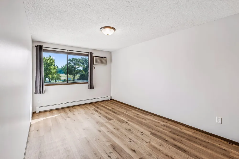 4009 Heritage Hills Drive #207 Bloomington, MN 55437