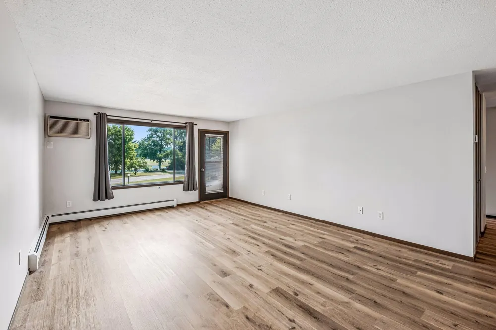 4009 Heritage Hills Drive #207 Bloomington, MN 55437