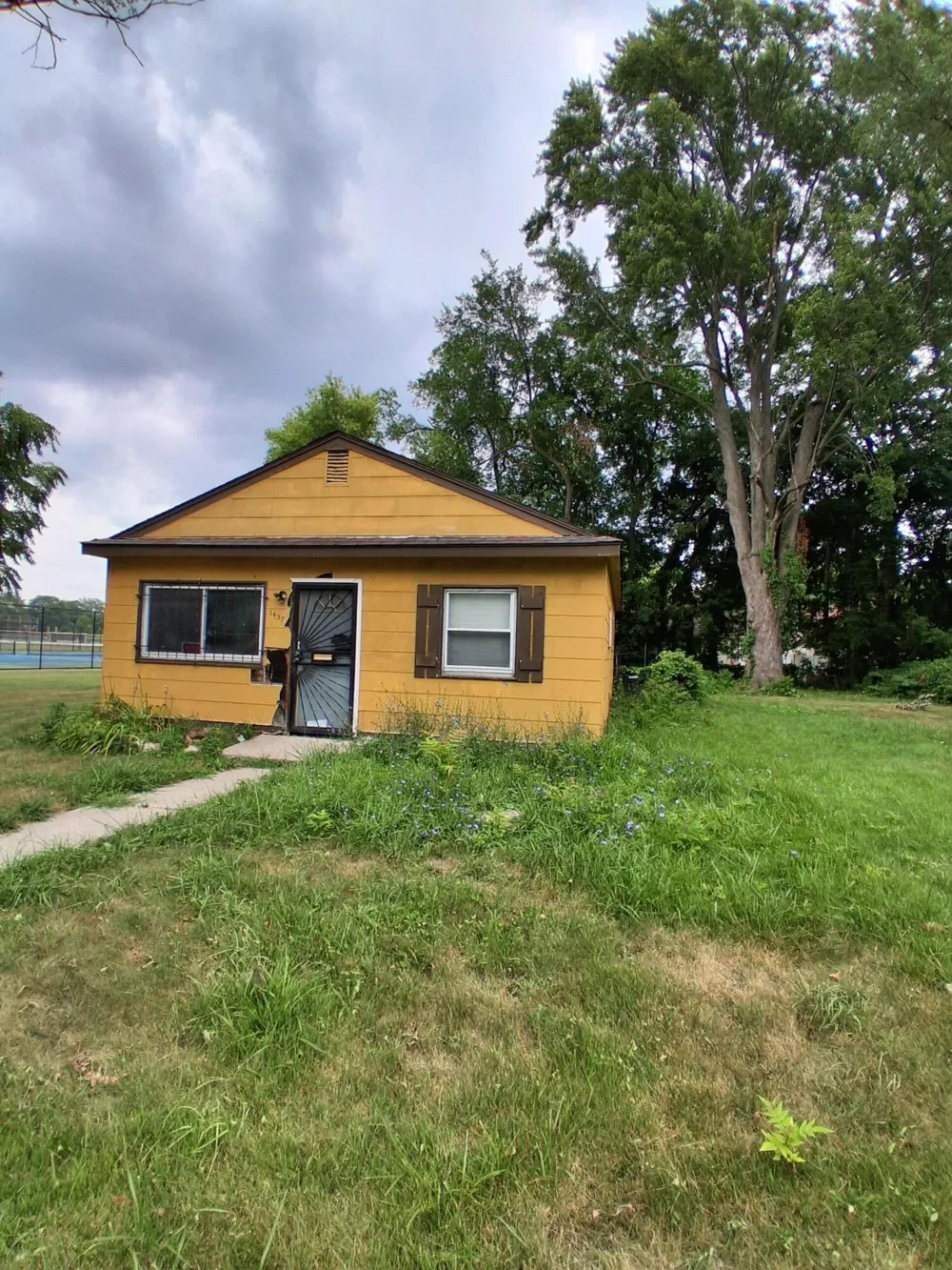 14572 Plainview Avenue Detroit, MI 48223