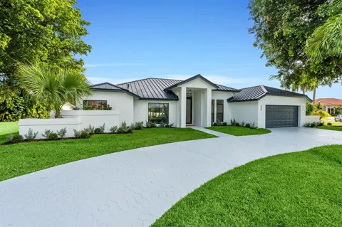 11320 Boca Woods Lane